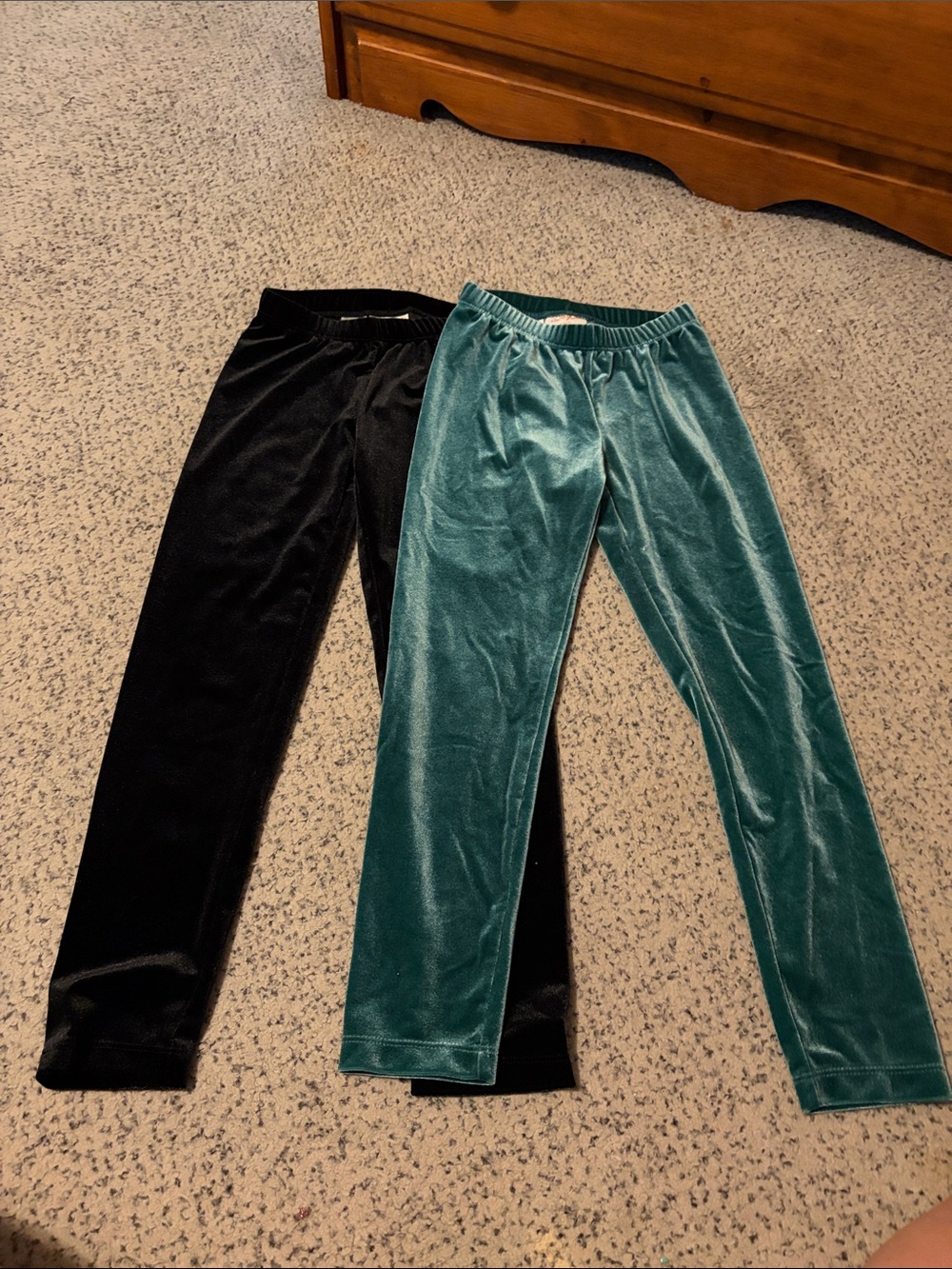 2 Kids Small Velvet Stretch Leggings - Black & Teal